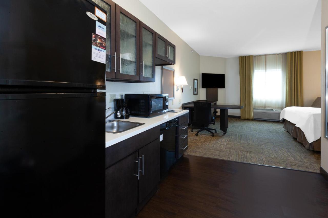 Candlewood By Ihg Hotel Kalamazoo