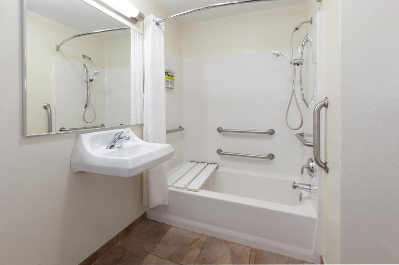 Candlewood By Ihg